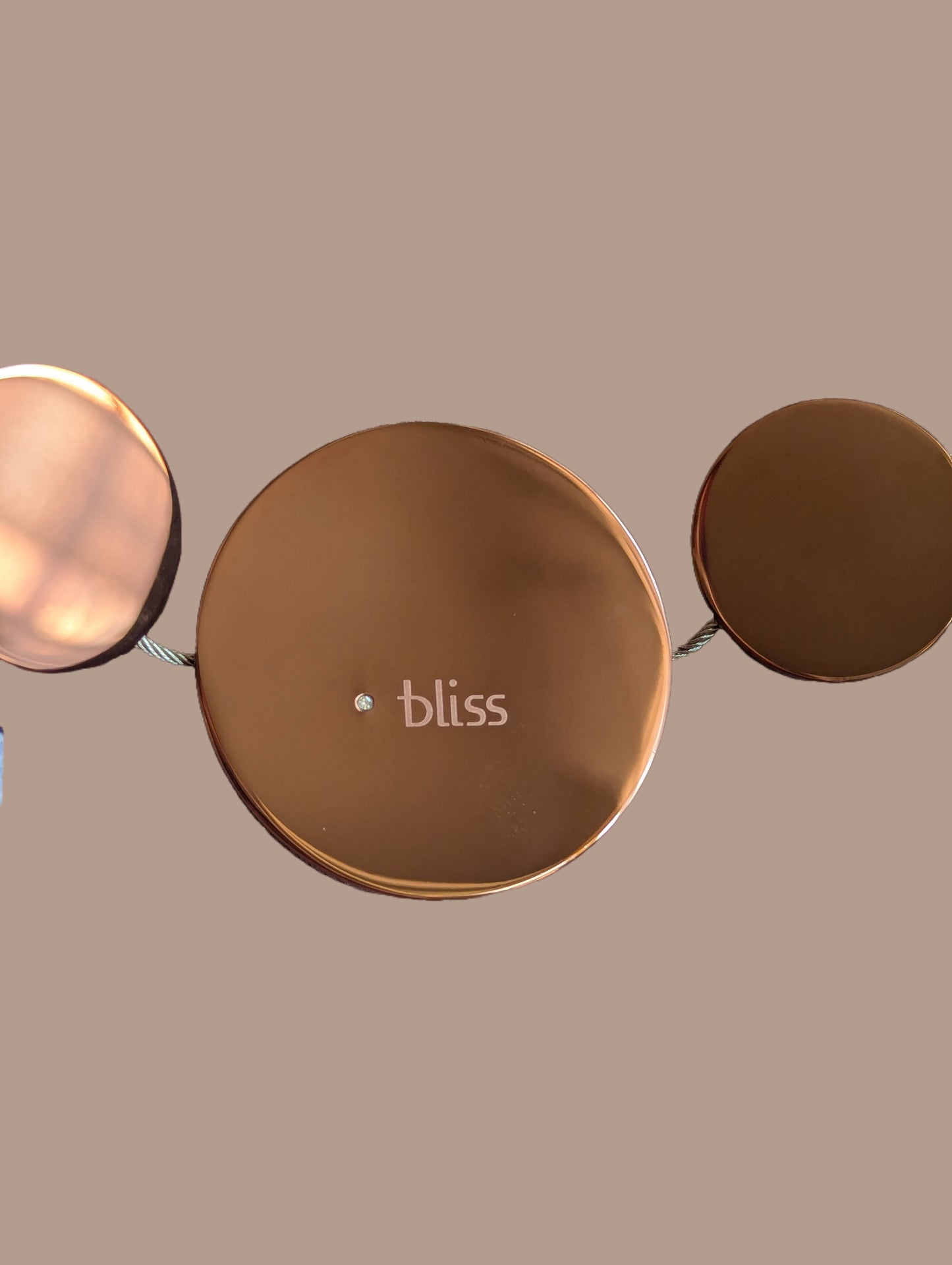 Bliss Damen Collier Edelstahl Kreise braun Detailansicht Kreise vergrößert