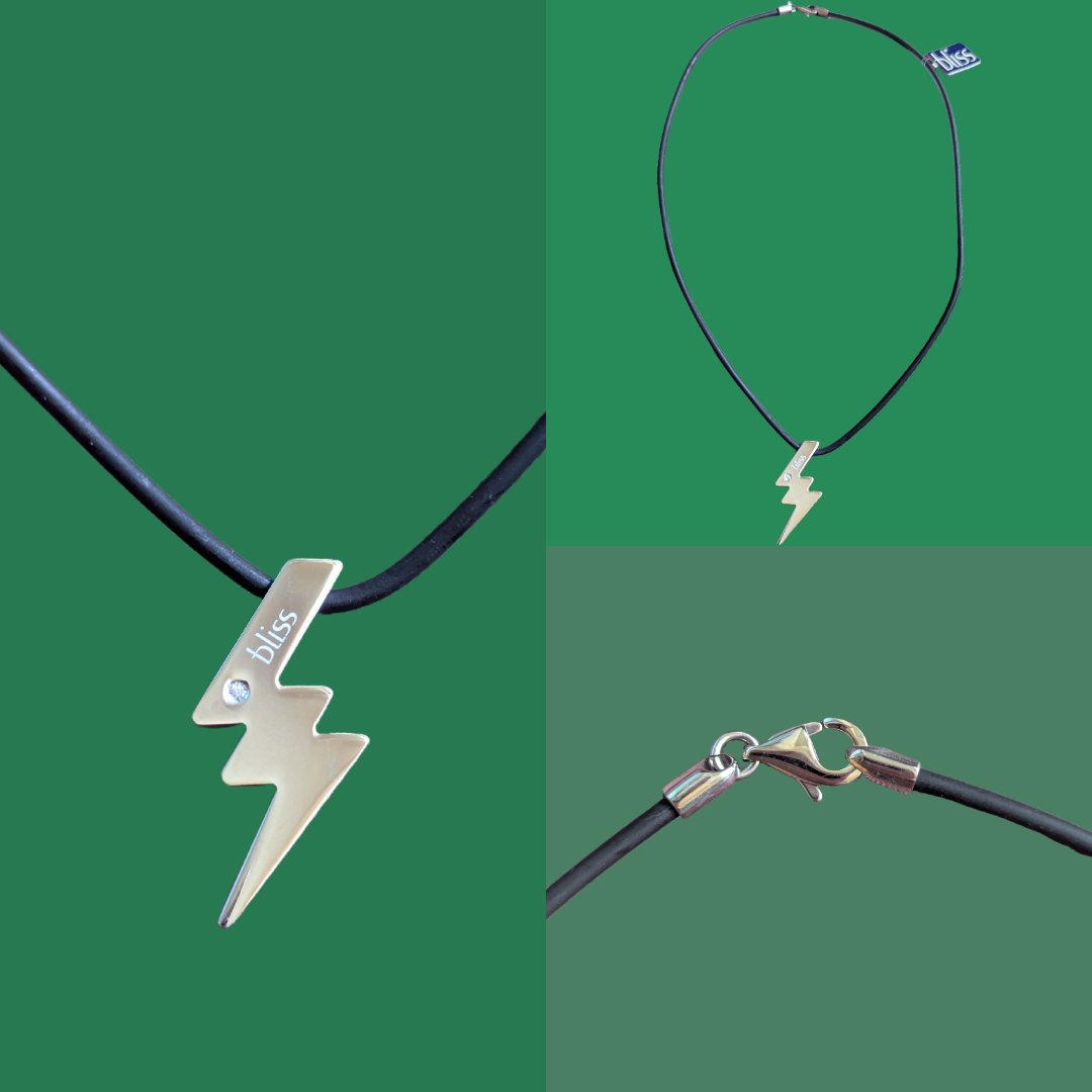 Bliss Halskette mit Edelstahl "Blitz" Anhänger 1 Diamant 0,01ctcm 3er Collage Gesamt und Detailansicht