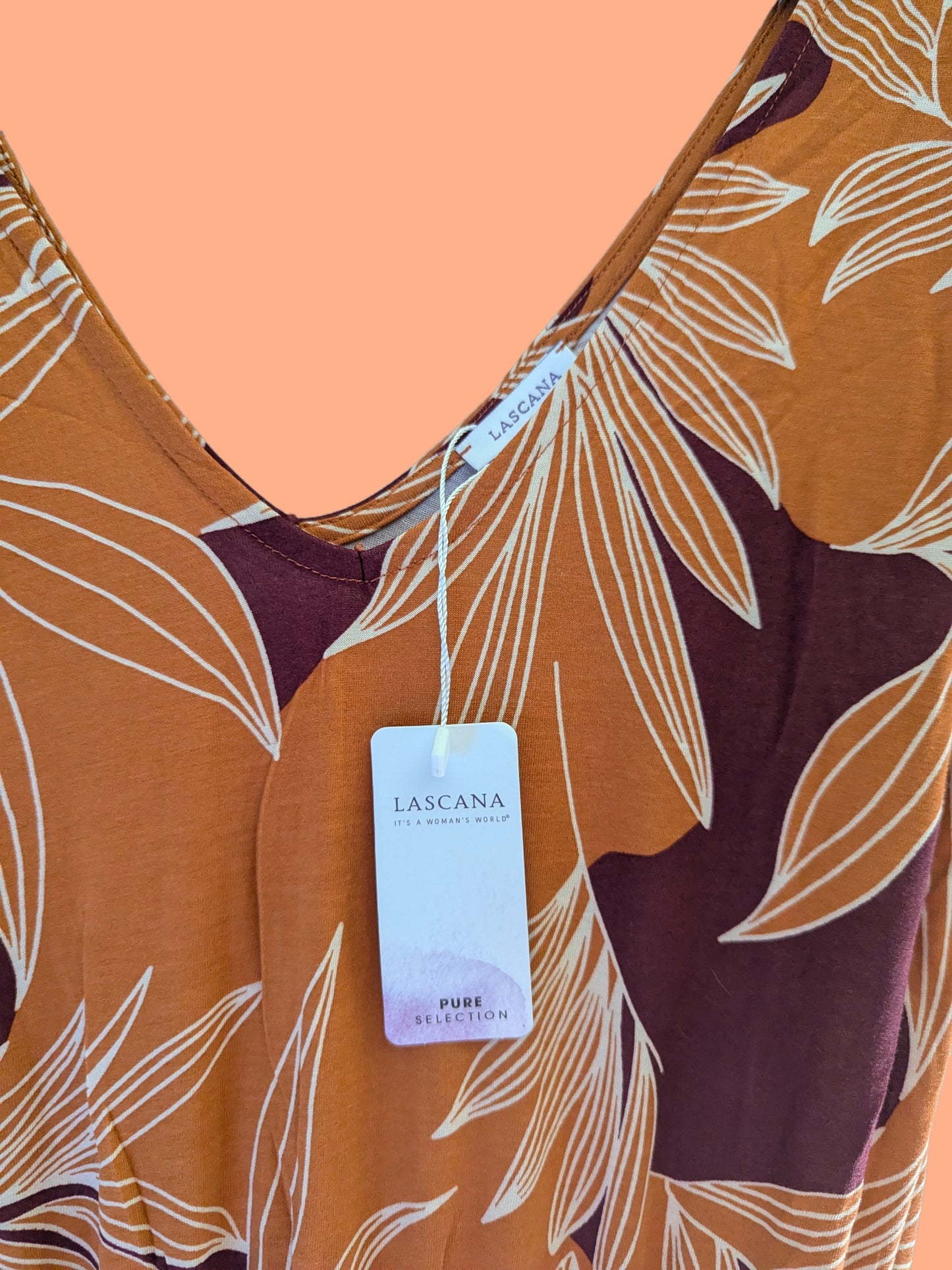 Lascana Sommerkleid Braun/Terracotta Detailansicht Auschnitt und Label