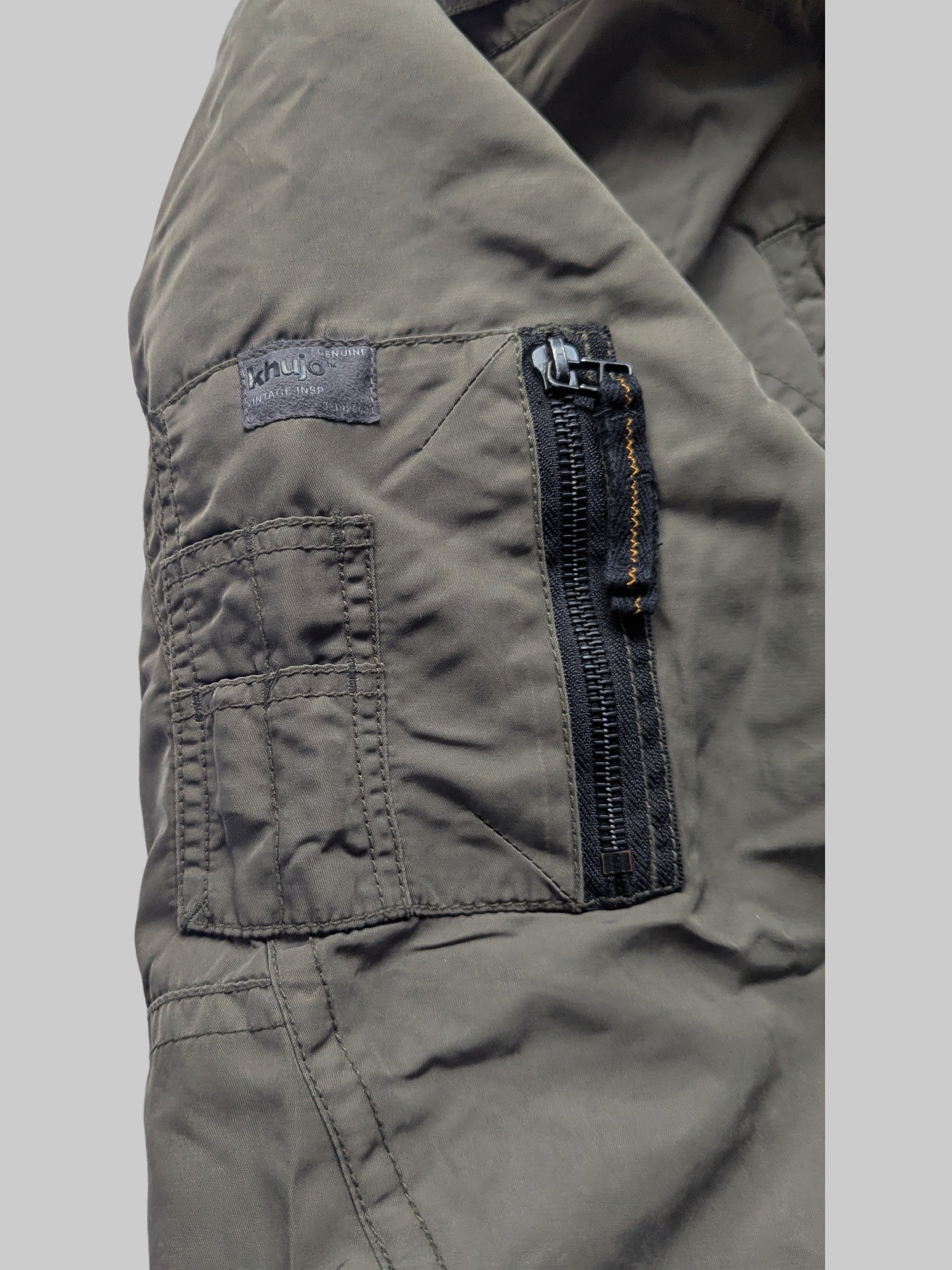 Khujo Herren Winterjacke "Gianth" Detailansicht Ärmeltasche